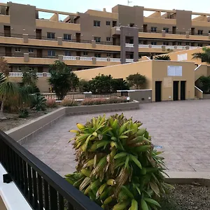https://maria-perla-medano.adeje-hotels.com